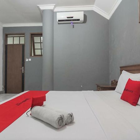 בנדונג Reddoorz @ Cihampelas מראה חיצוני תמונה